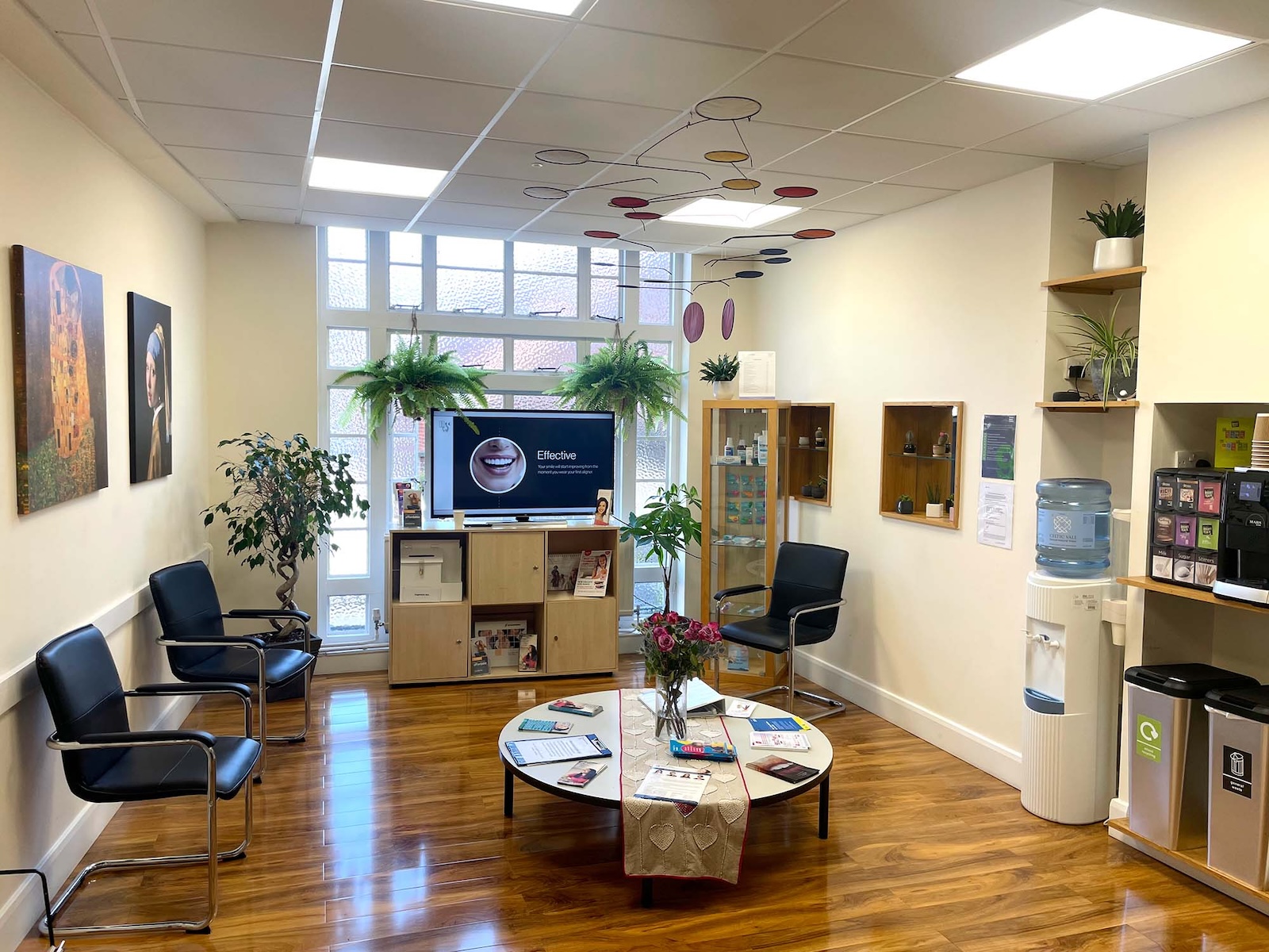 Photo of HW Dental Centre